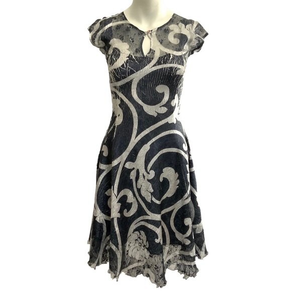 Komarov Fit & Flare A-line Crepe Short Sleeve Crinkle Fabric FLAWED S - Picture 1 of 13